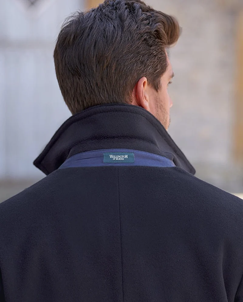 Herrenmantel "Dorchester" – Zweireiher in Navy aus edlem Woll-Kaschmir