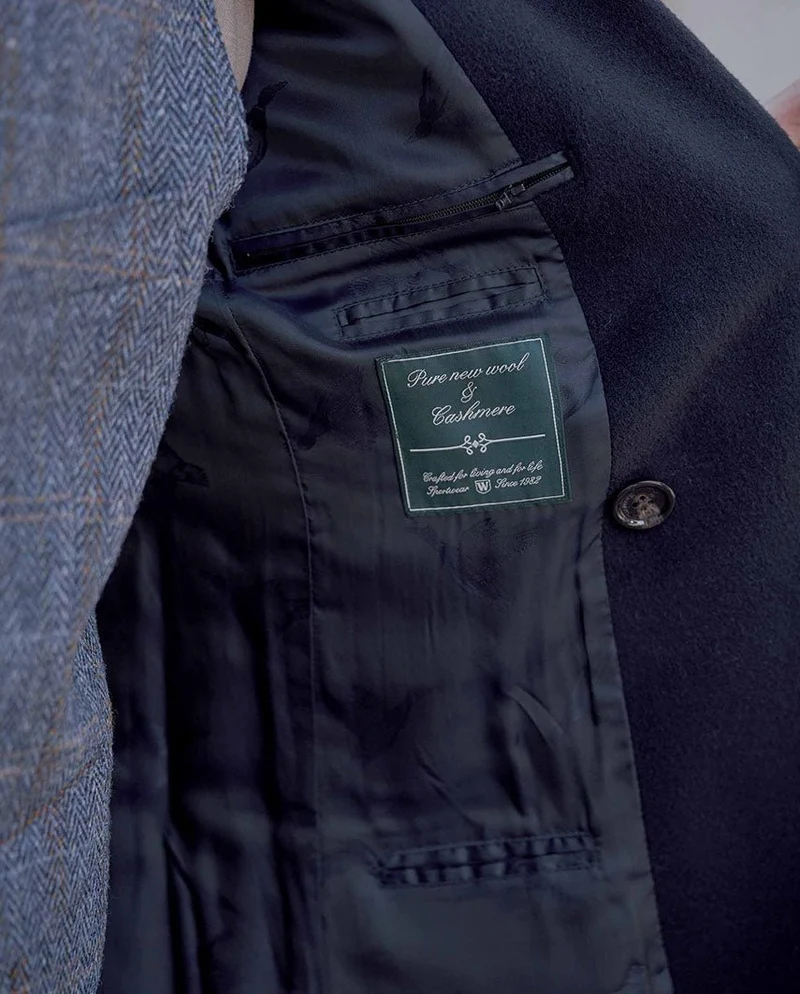 Herrenmantel "Dorchester" – Zweireiher in Navy aus edlem Woll-Kaschmir