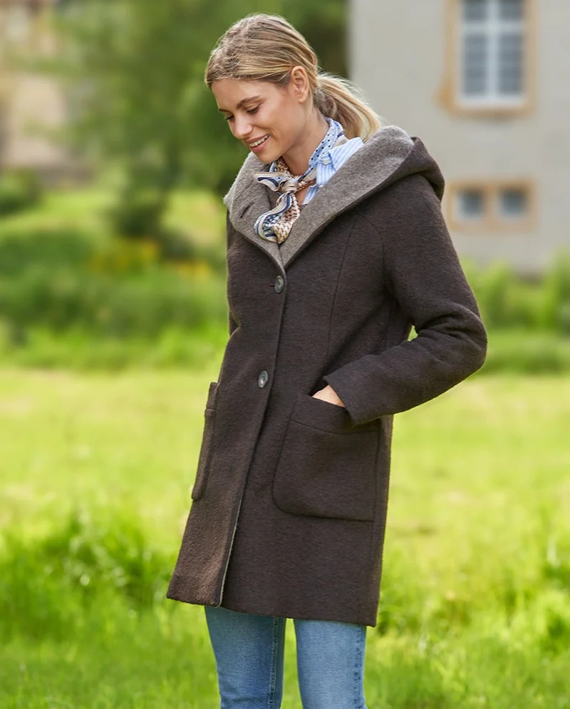 Walkmantel "Sally" mit Kapuze in chocobrown