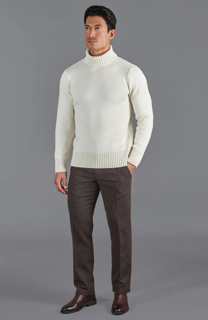 Der taillierte Submariner – Rollkragenpullover aus Merinowolle