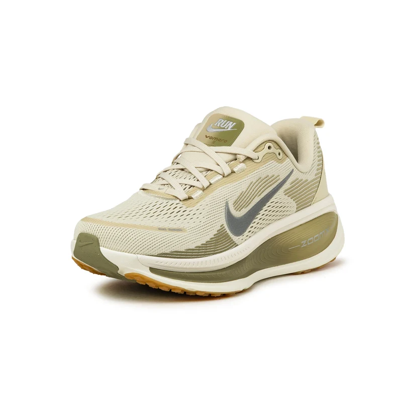 Nike Vomero 18 Ess