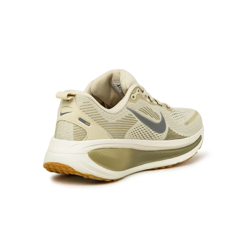 Nike Vomero 18 Ess