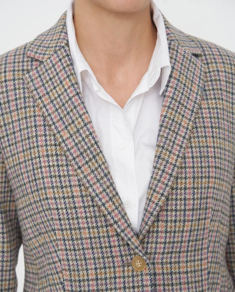 Damenblazer "Ami" aus reiner Schurwolle – Pepita Love Check