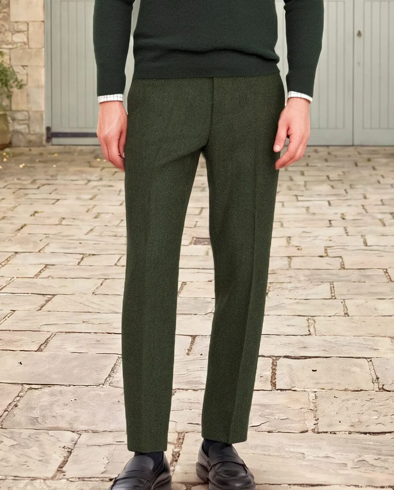Harris Tweed Hose "Mr. Miller" in green Island Herringbone
