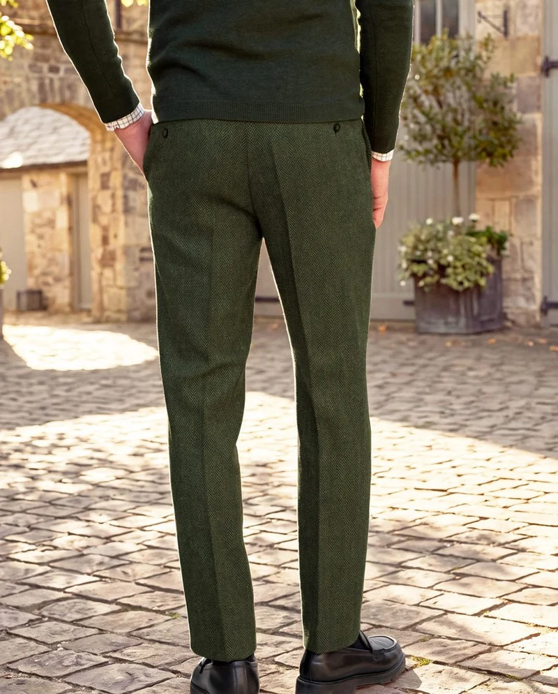 Harris Tweed Hose "Mr. Miller" in green Island Herringbone