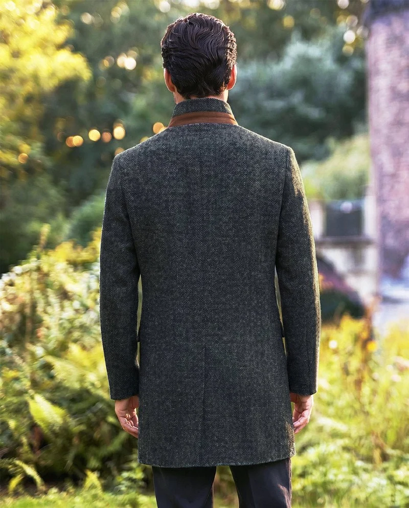 Harris Tweed Herrenmantel "Southhampton" – Seastone Navy Herringbone