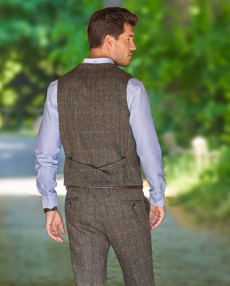 Harris Tweed Weste "Wales" in highland green herringbone
