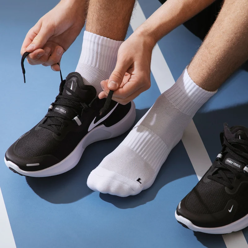 Mittelhohe Laufsocken | Schwarz