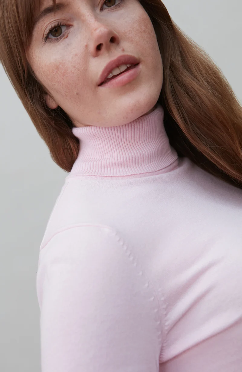 Damen-Rollkragenpullover aus ultrafeiner Baumwolle mit langen Ärmeln