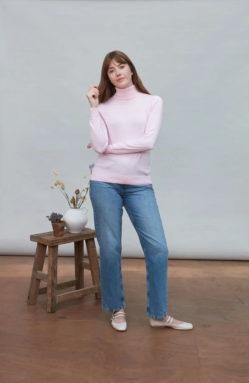Damen-Rollkragenpullover aus ultrafeiner Baumwolle mit langen Ärmeln