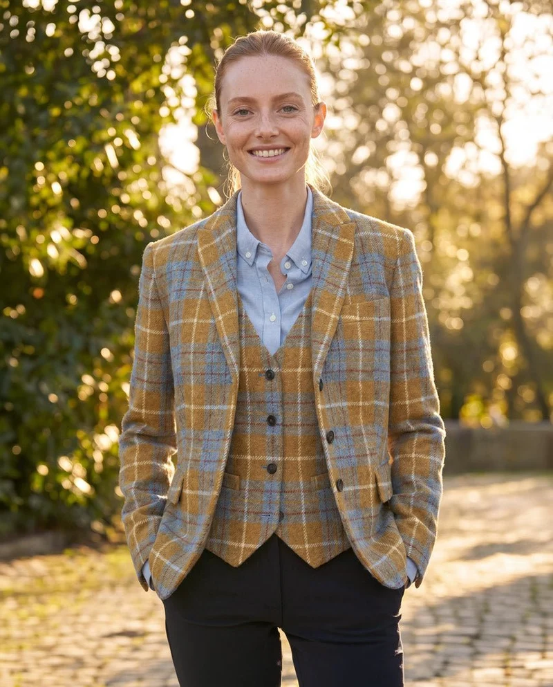 Harris Tweed Blazer "Ladiesclub" in amber check