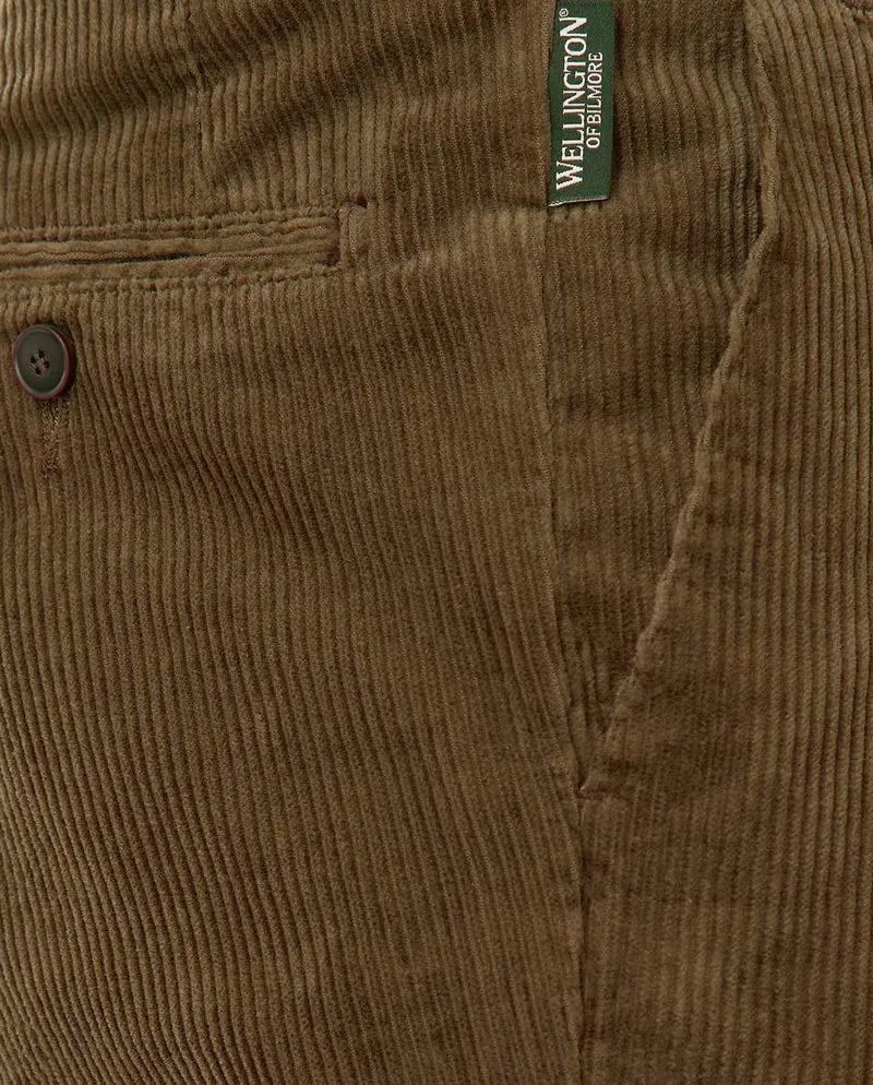 Herren Cordhose "Mr. Bradley" aus Genuacord in mud