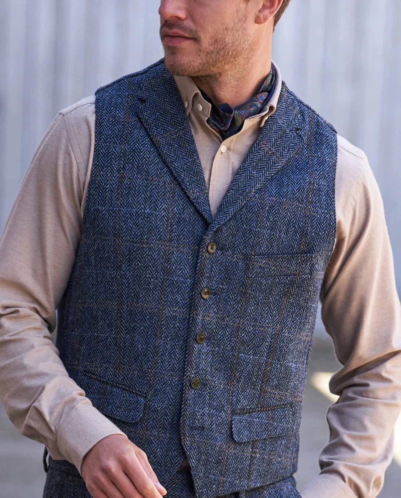 Harris Tweed Weste "Wales" in grey-blue herringbone