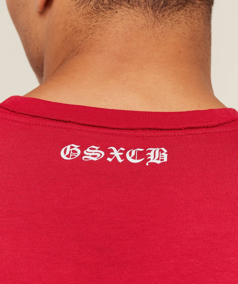 Gymshark GS x Carlos Cut off Tee - Carmine Red