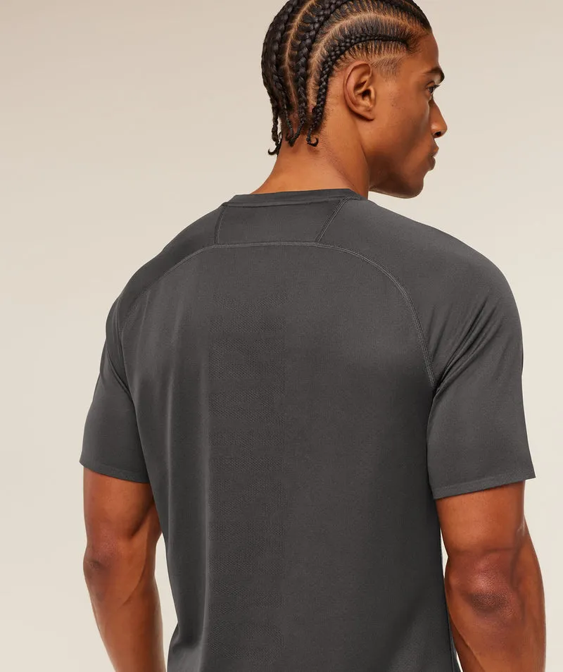 Gymshark Hybrid Engineered Jacquard T-Shirt - Onyx Grey