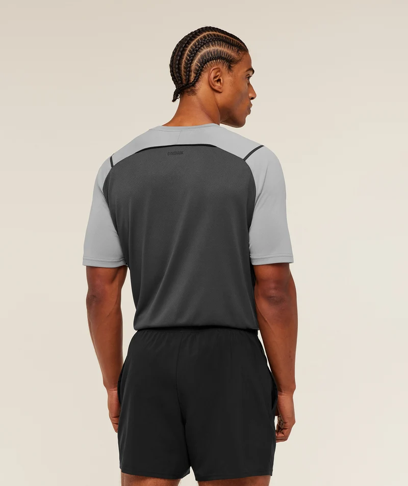 Gymshark Arrival Contrast T-Shirt - Smokey Grey/Onyx Grey
