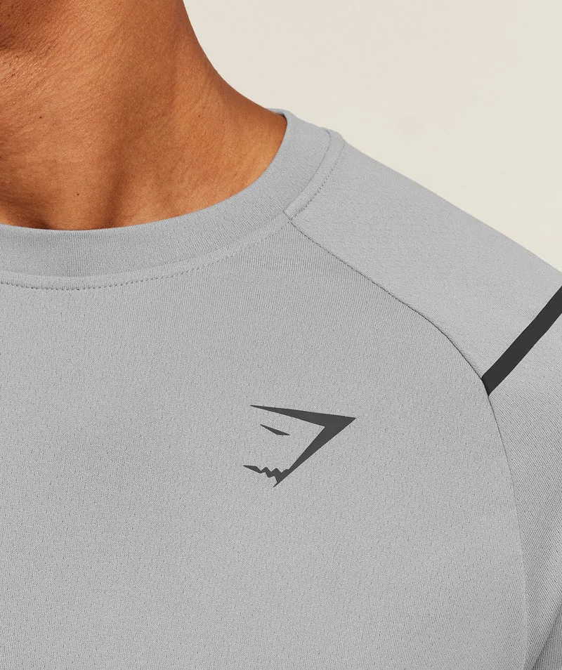 Gymshark Arrival Contrast T-Shirt - Smokey Grey/Onyx Grey