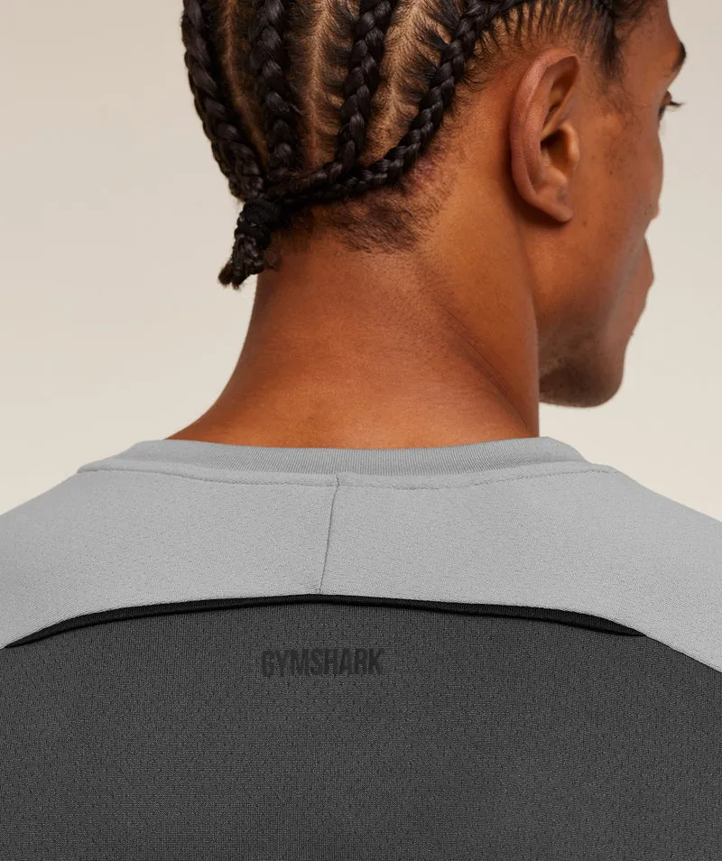 Gymshark Arrival Contrast T-Shirt - Smokey Grey/Onyx Grey