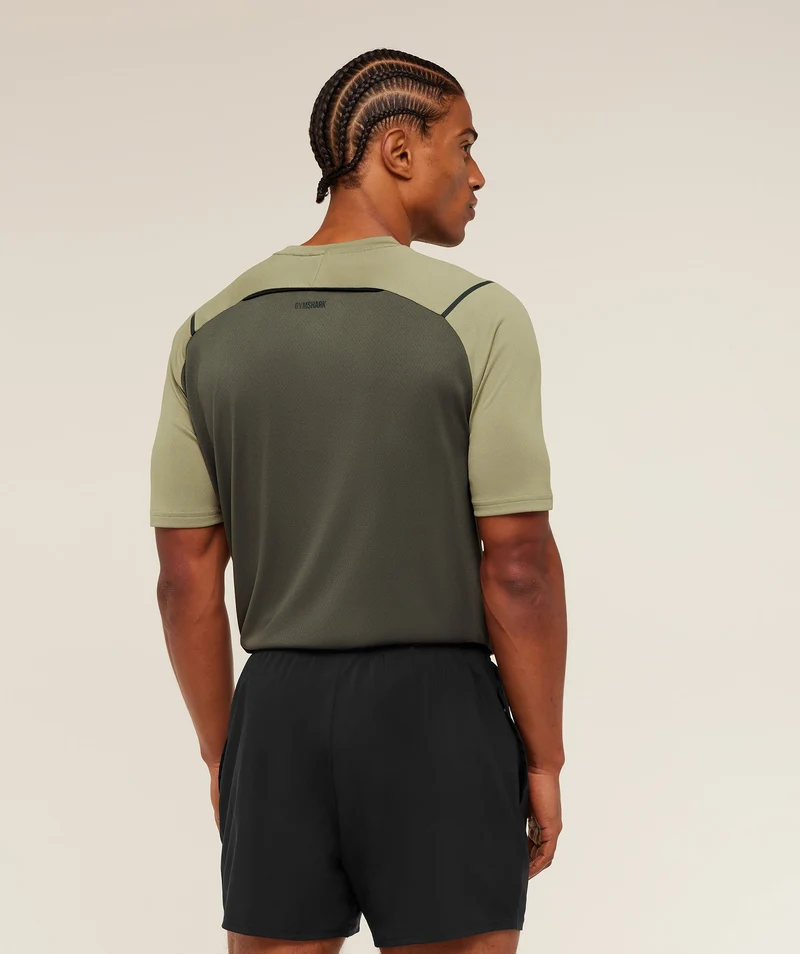 Gymshark Arrival Contrast T-Shirt - Grounded Green/Strength Green