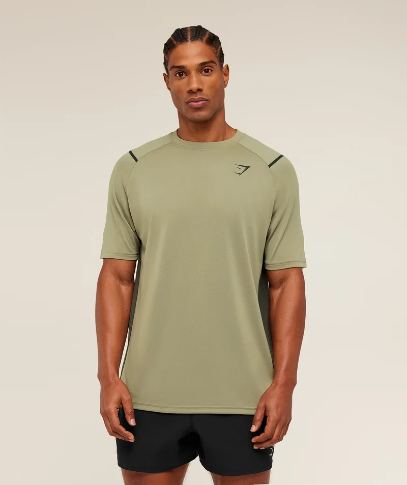 Gymshark Arrival Contrast T-Shirt - Grounded Green/Strength Green