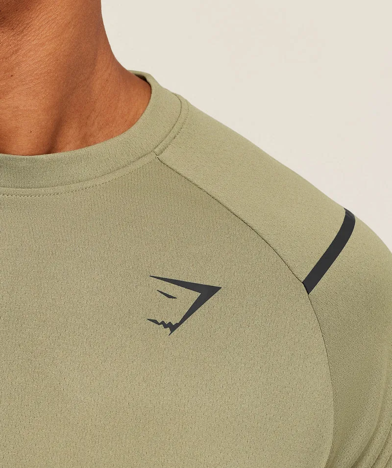 Gymshark Arrival Contrast T-Shirt - Grounded Green/Strength Green