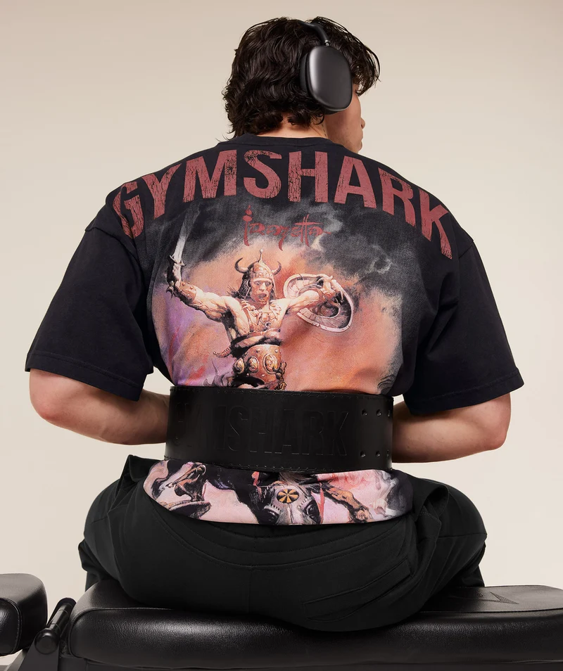Gymshark Frazetta Graphic T-Shirt - Black/Rust Red