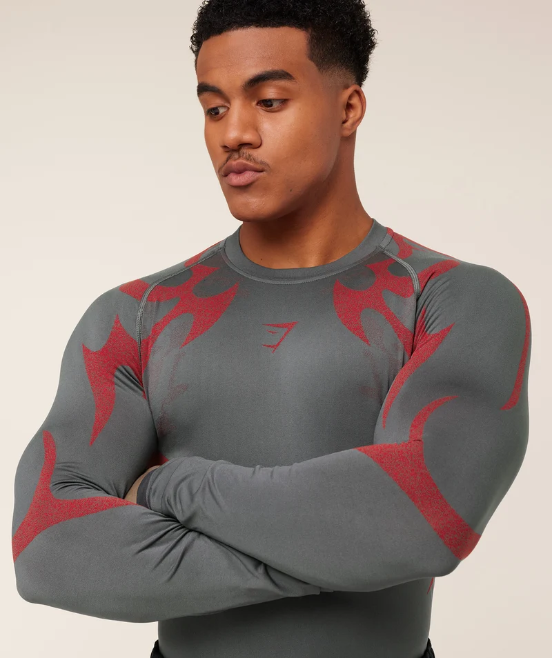 Gymshark Storm Seamless Long Sleeve T-Shirt - Dark Grey/Zesty Red