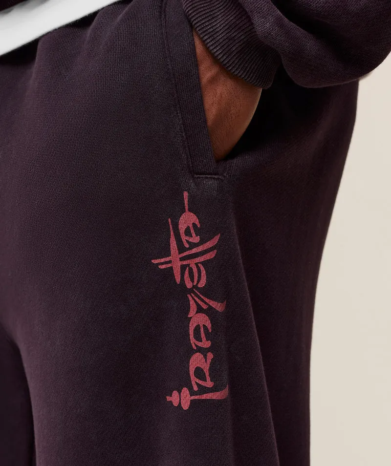 Gymshark Frazetta Graphic Jogger - Asphalt Grey/Plum Brown