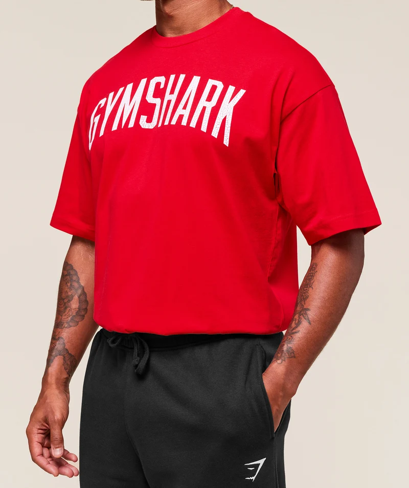 Gymshark Worn Graphic T-Shirt - Athletic Red