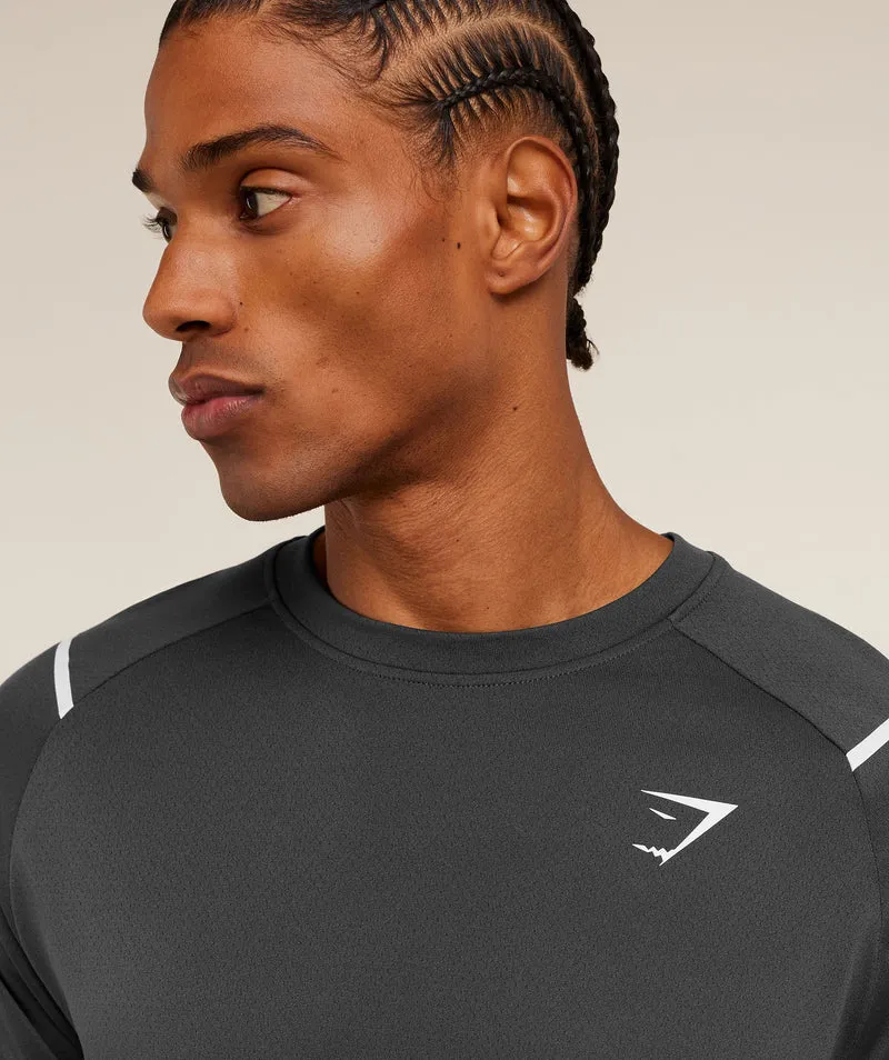 Gymshark Arrival Contrast T-Shirt - Onyx Grey/Black