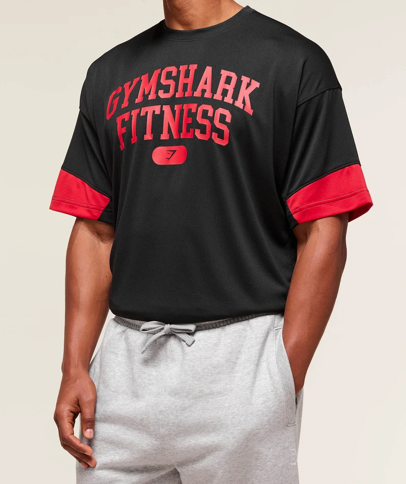 Gymshark Varsity Oversized T-Shirt - Black/Conditioning Red
