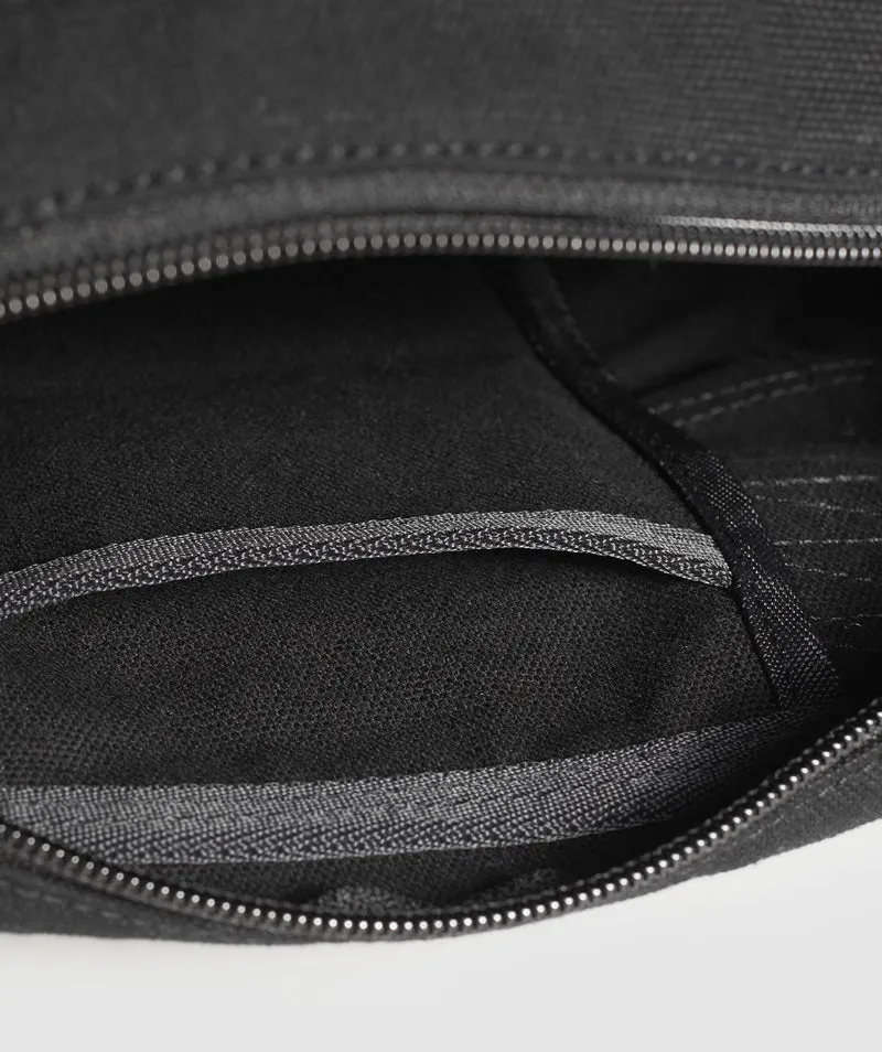 Gymshark Power Small Holdall - Black/Asphalt Grey