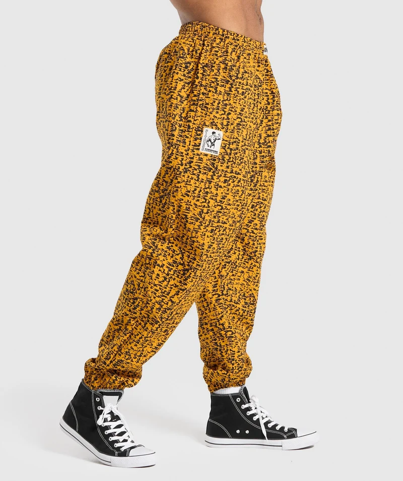Gymshark Lifting Oversized Printed Woven Joggers - Burnt Yellow