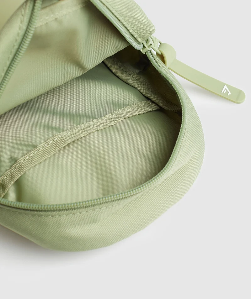 Gymshark Everyday Crossbody Bag - Natural Sage Green