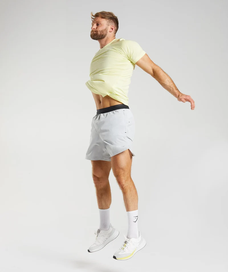 Gymshark Apex 7" Hybrid Shorts - Light Grey