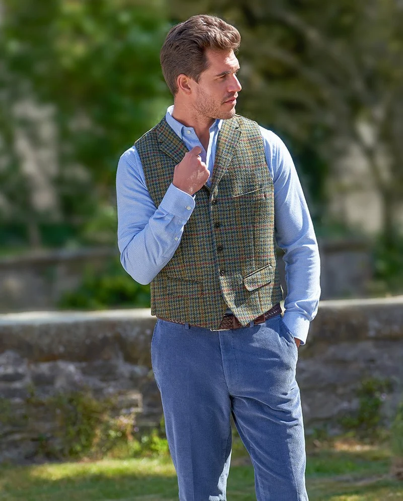 Harris Tweed Weste "Wales" in green Castle