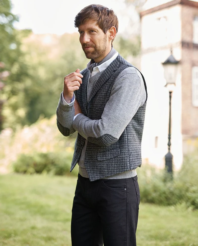 Harris Tweed Weste "Wales" in black houndstooth