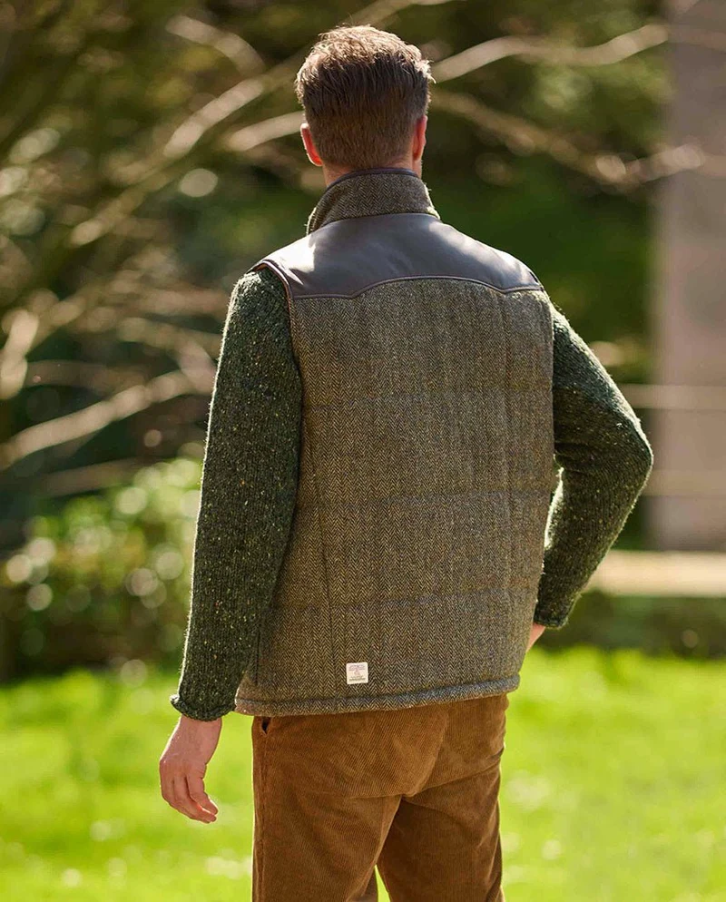Gefütterte Harris Tweed Weste "Levi" mit Leder Applikationen