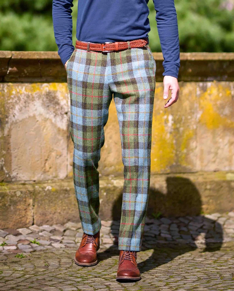 Harris Tweed Hose "Mr. Miller" im Highland Check