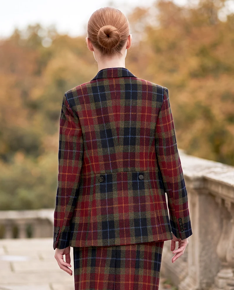 Harris Tweed Blazer "Carola" in Check of Island