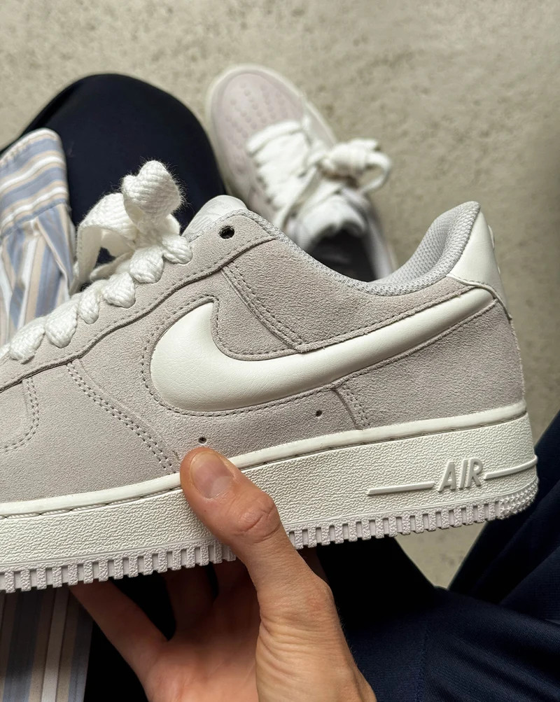 Nike Air Force 1 '07 LV8