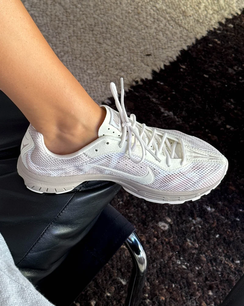 Nike Wmns Zoom Streak 3