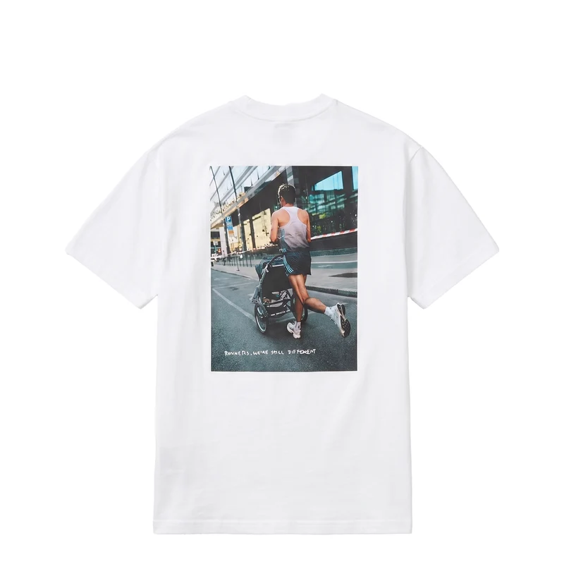 Adidas Runners We Are Different Grafik T-Shirt