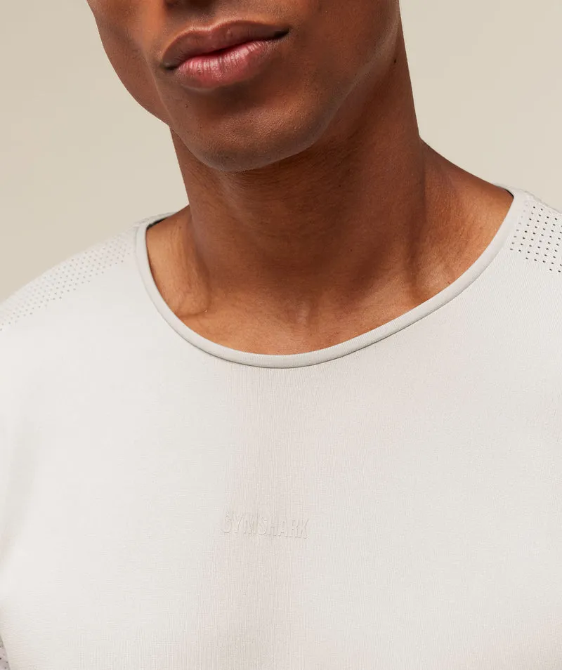 Gymshark Distance Seamless T-Shirt - Mist Grey