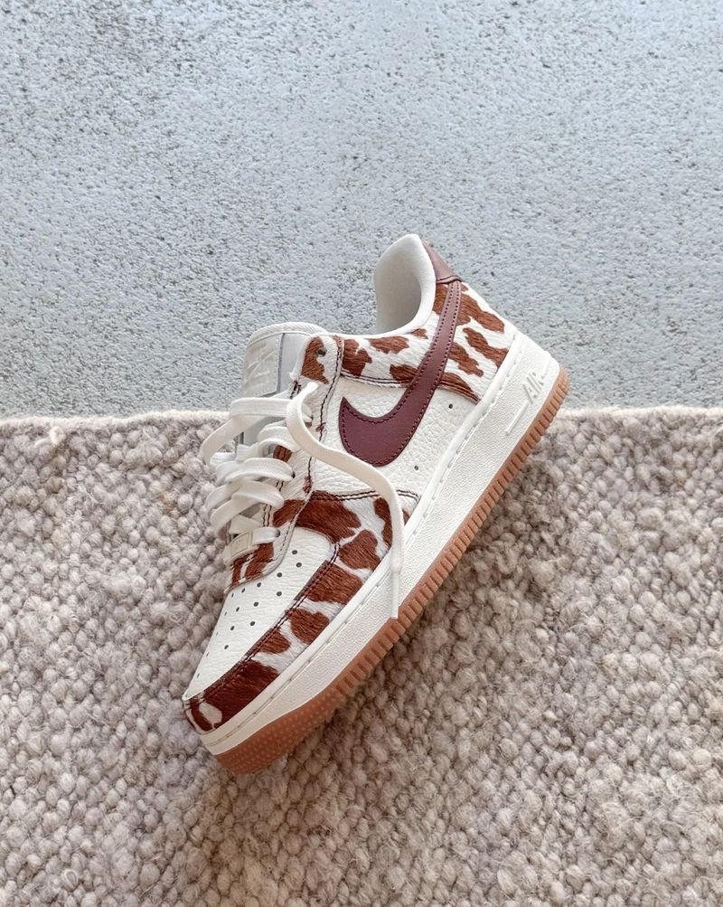 Nike Wmns Air Force 1 '07 *Cow*