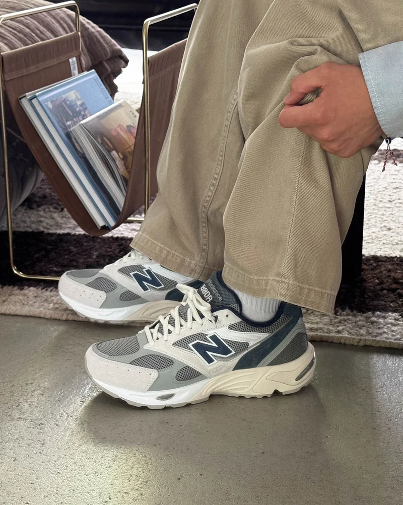 New Balance 880R
