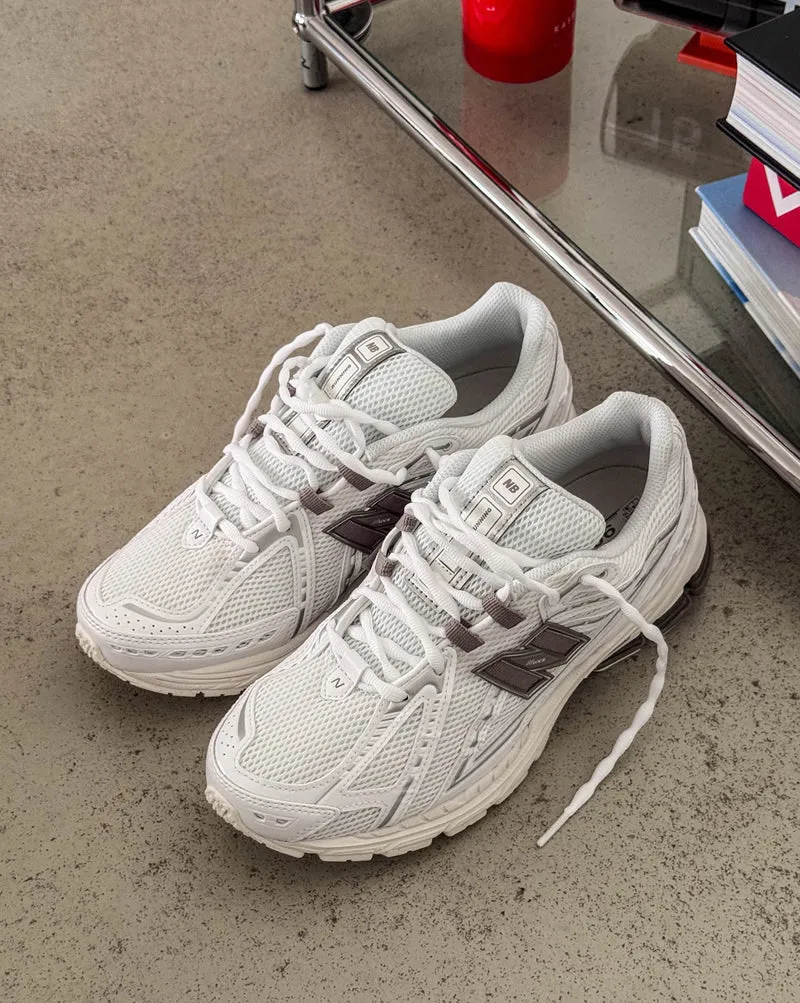 New Balance 1906R