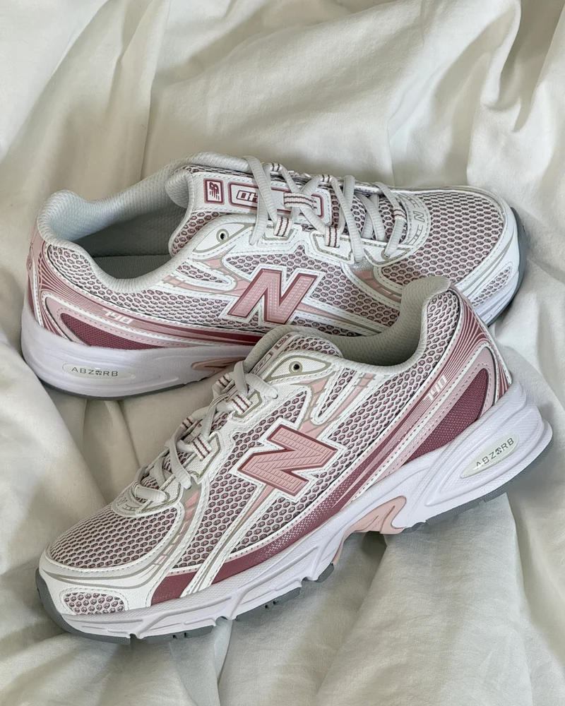 New Balance 740