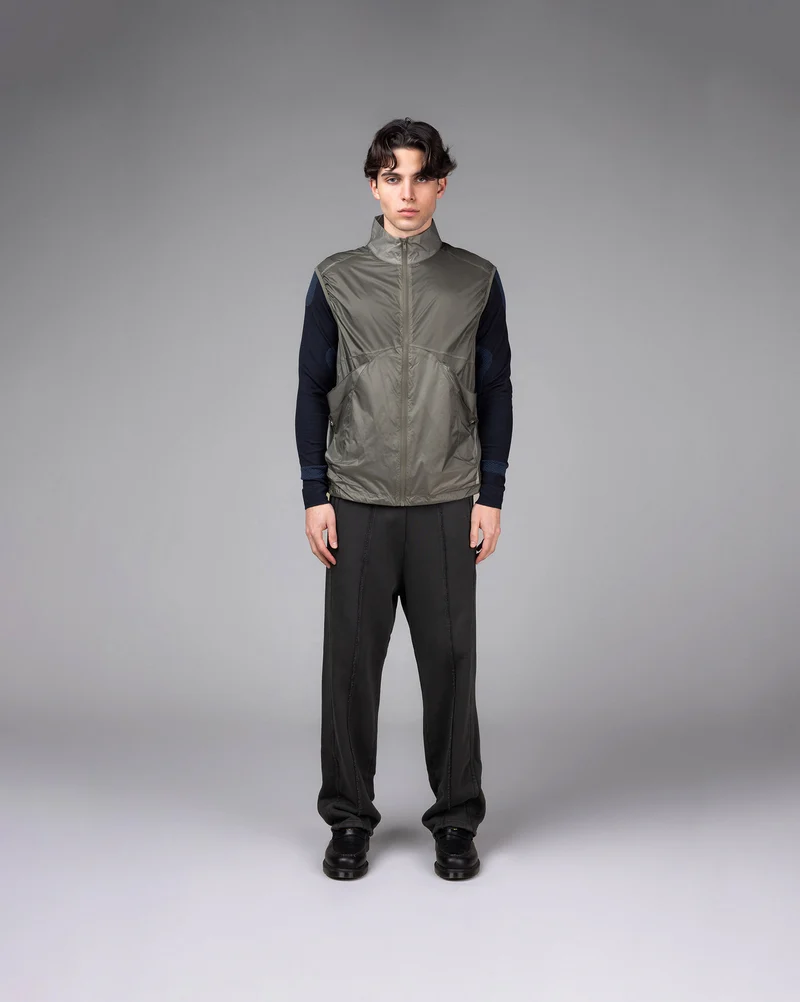 J.L.-A.L. Sair Vest