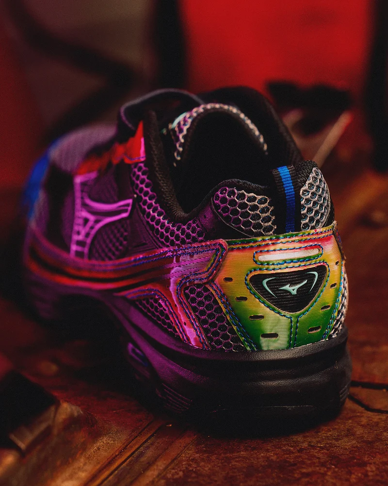 Mizuno MXR *Midnight Velocity*